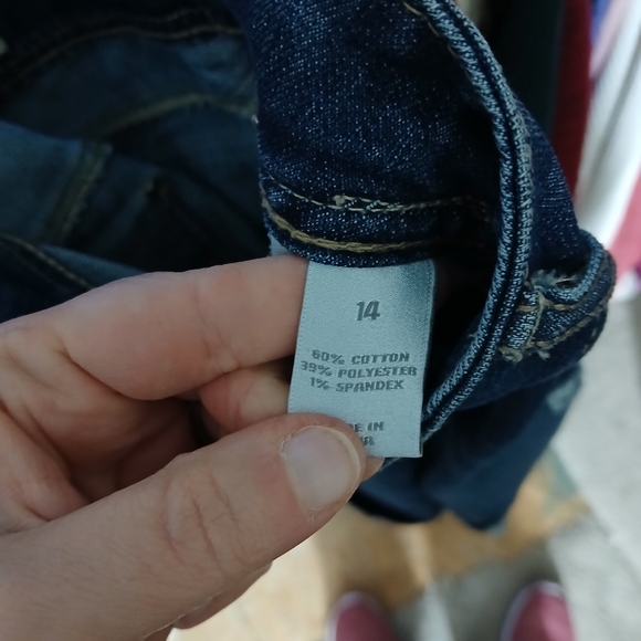 Stylish Blue Jeans with Studded Details - Picture 7 of 7